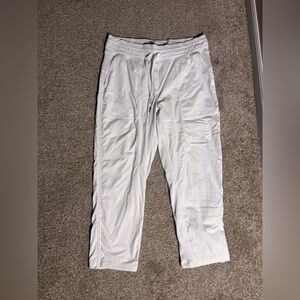 Lululemon White Dance Studio Mid-Rise Cropped Pant Size 10